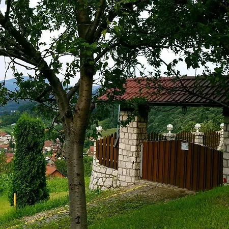 Weekend House *