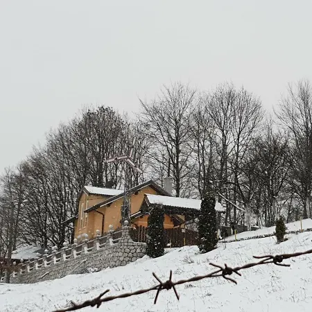 Weekend House